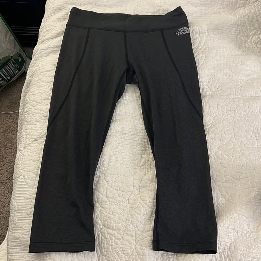 Dark grey Crop North Face leggings